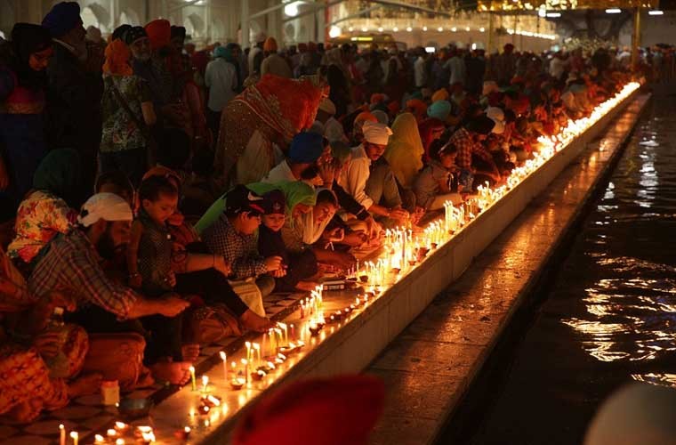 Tung bung le hoi Diwali o An Do qua anh